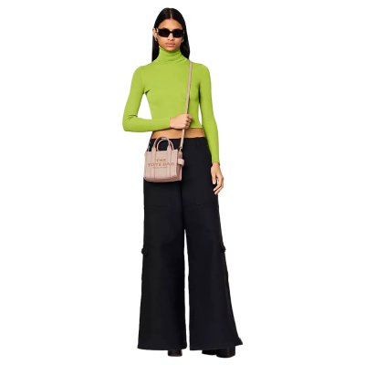 THE LEATHER CROSSBODY TOTE BAG